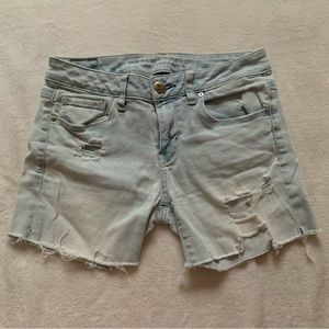 American Eagle Light Wash Denim Cutoff Jean Shorts with Distressing Size 4